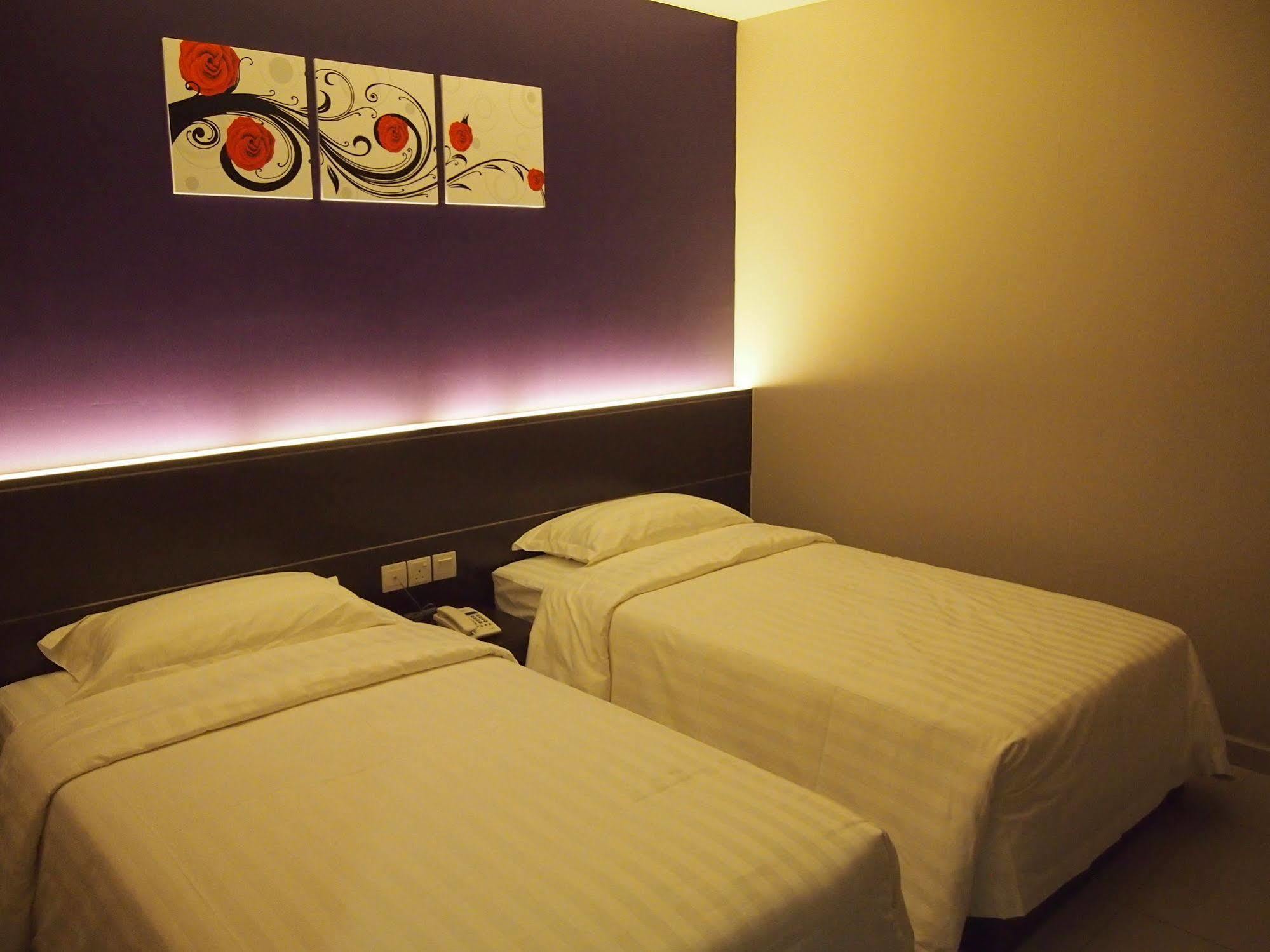 Star Bay Hotel Lumut Zewnętrze zdjęcie